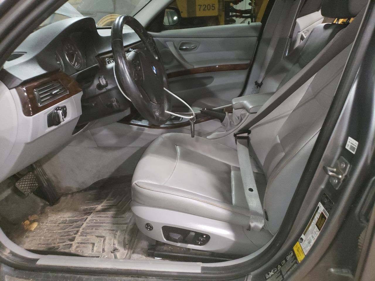 2011 BMW 3 SERIES