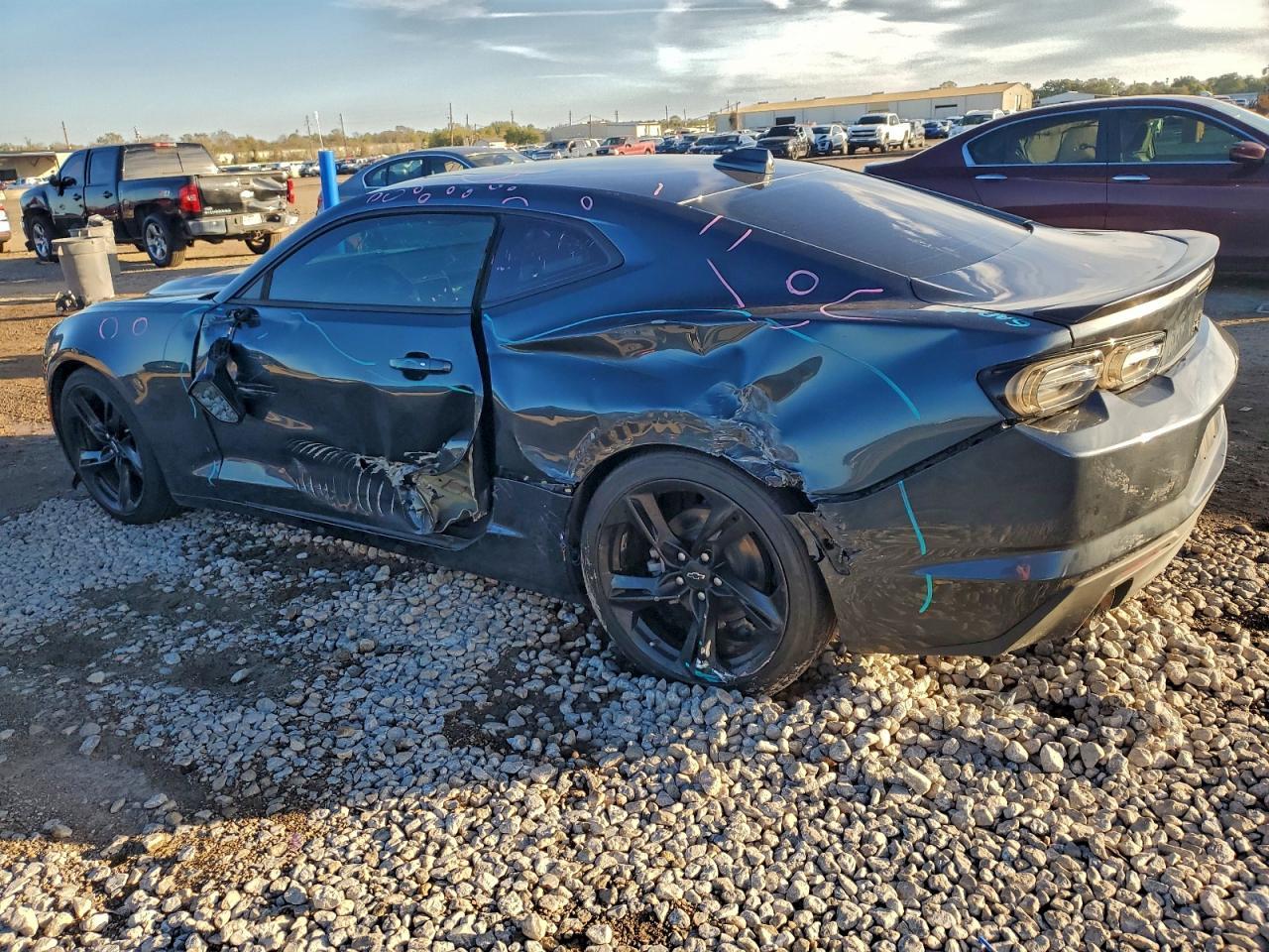2023 CHEVROLET Camaro