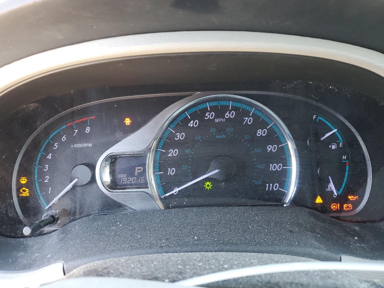 2014 TOYOTA SIENNA