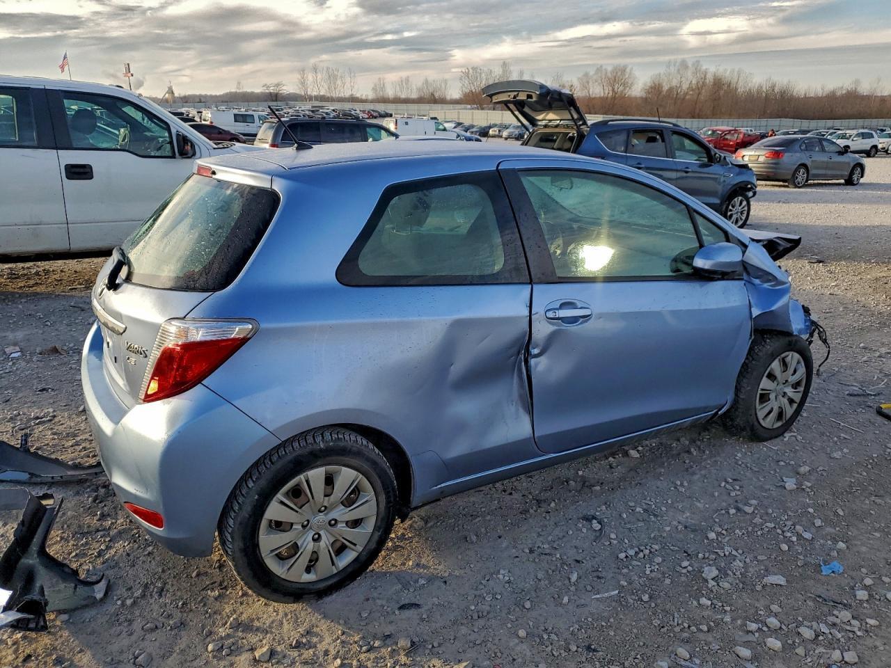 2012 TOYOTA YARIS