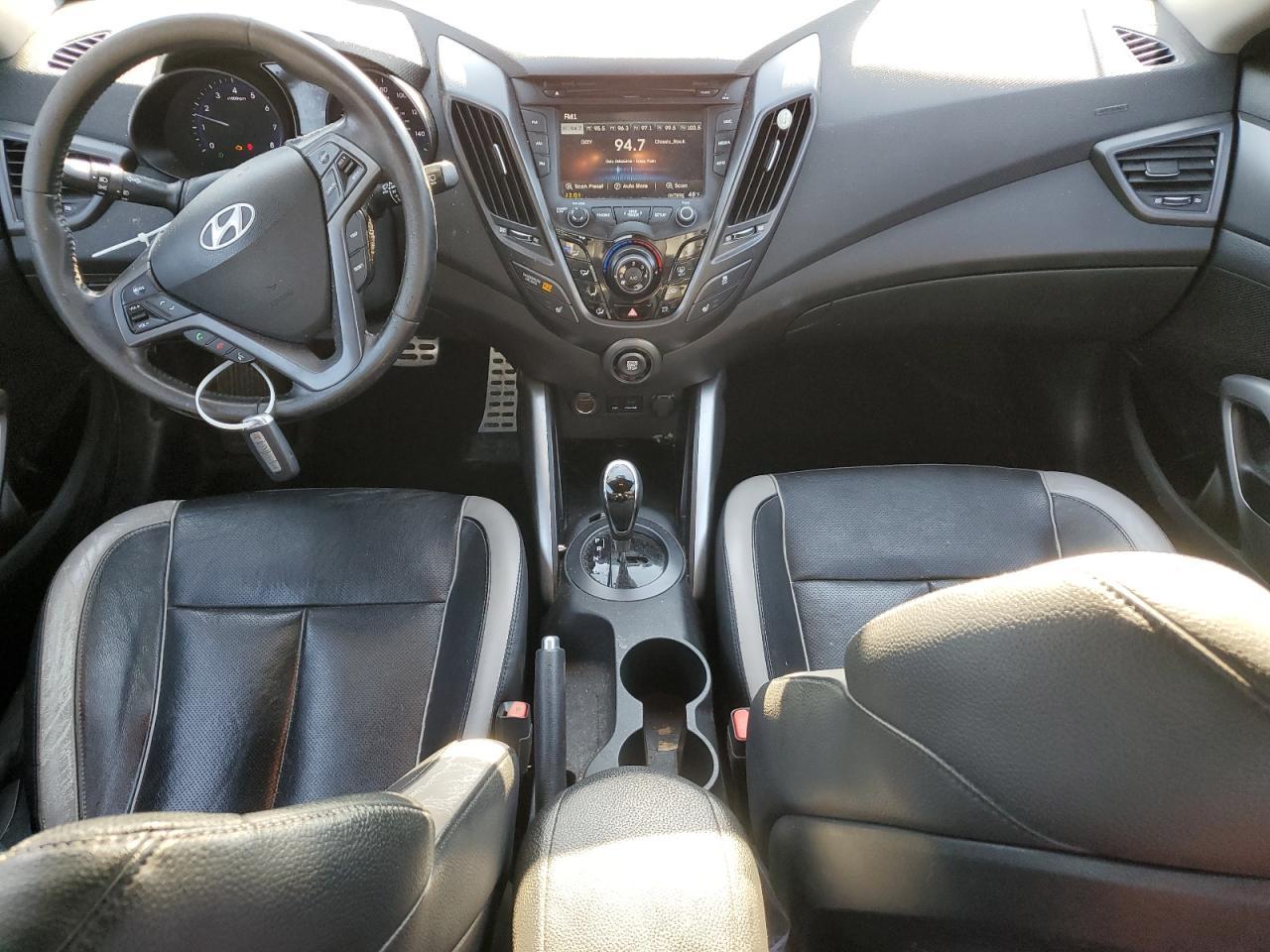 2013 HYUNDAI VELOSTER