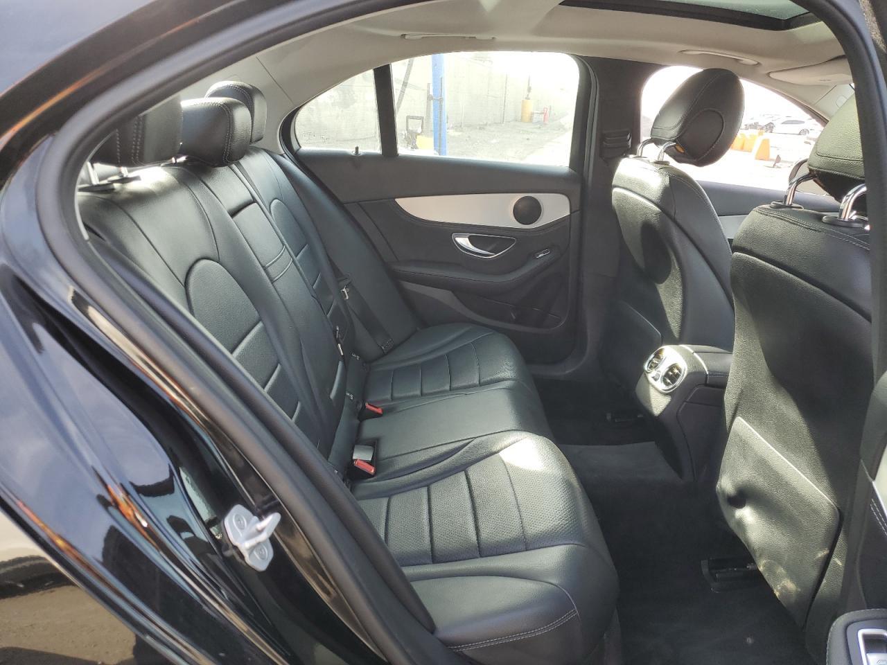 2016 MERCEDES-BENZ C-CLASS