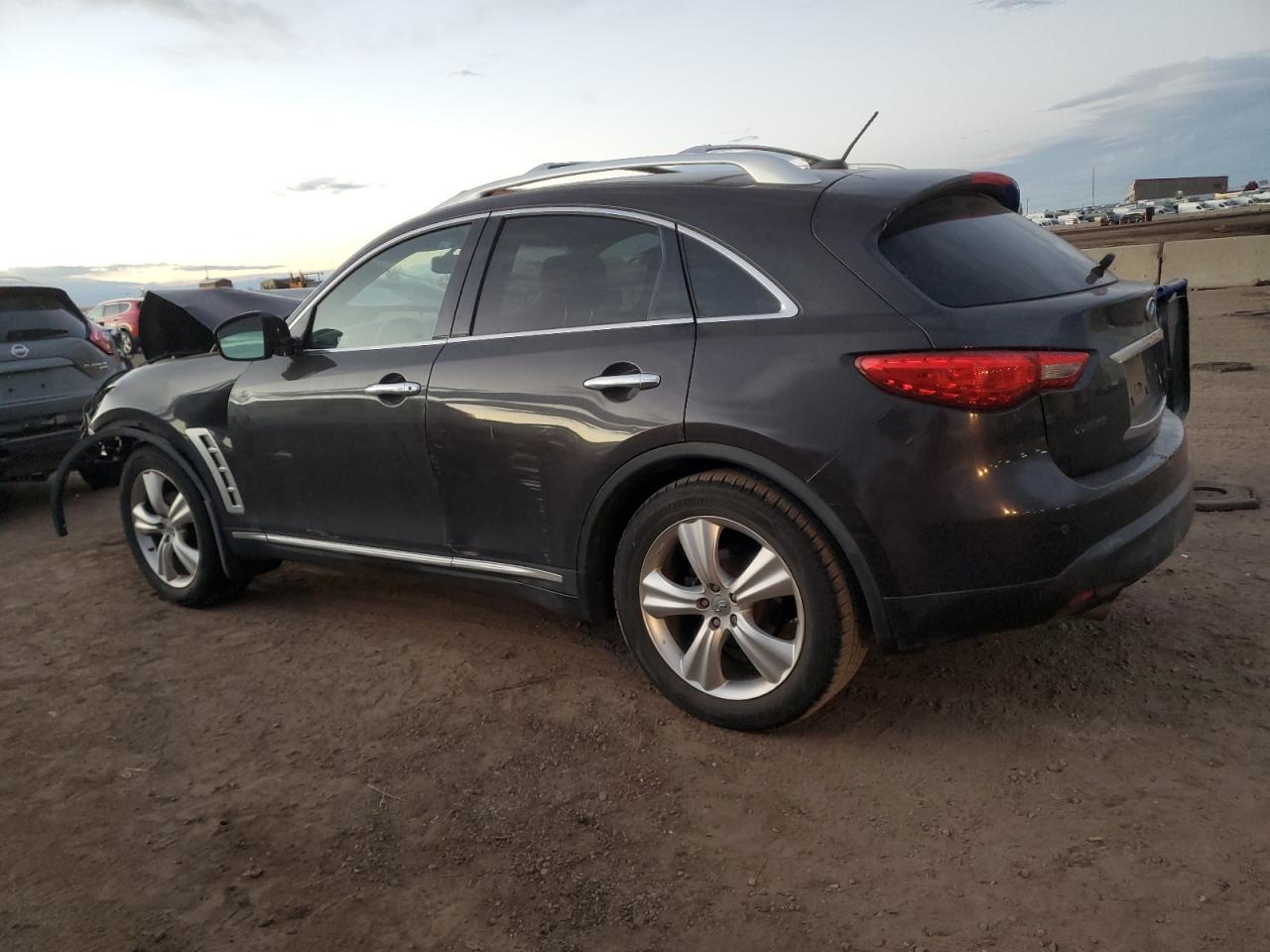 2010 INFINITI FX35