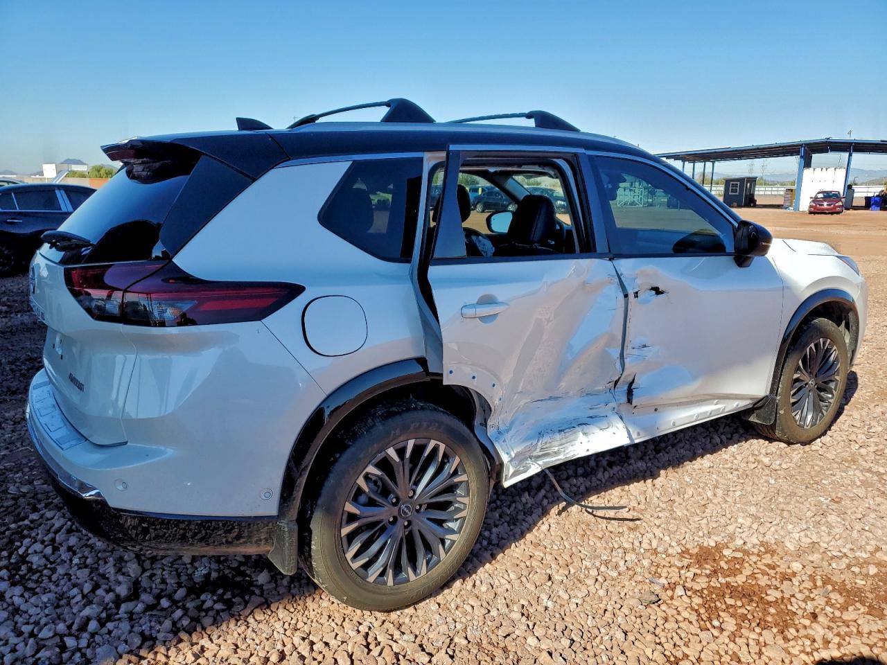 2025 NISSAN ROGUE