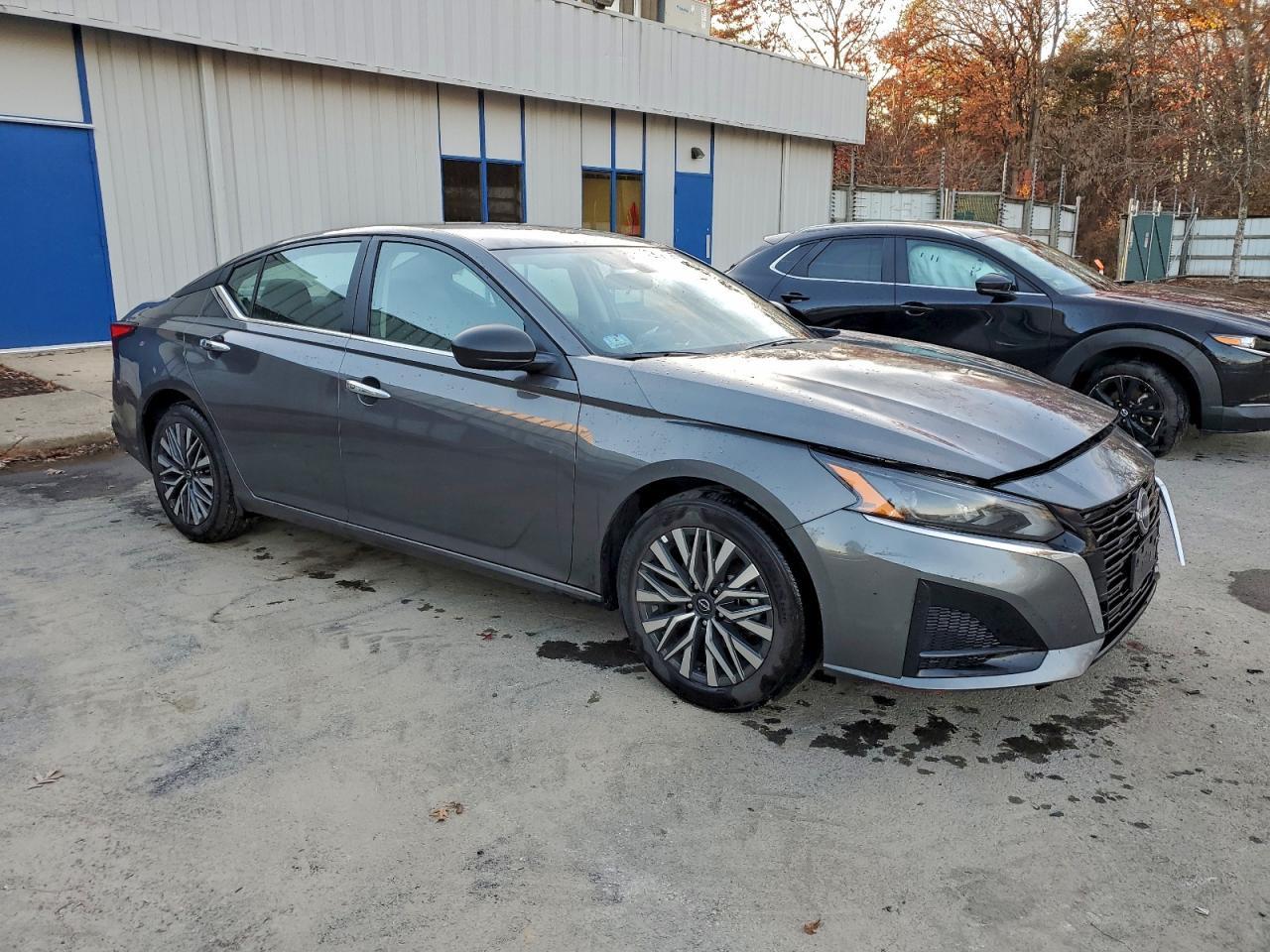 2025 NISSAN ALTIMA