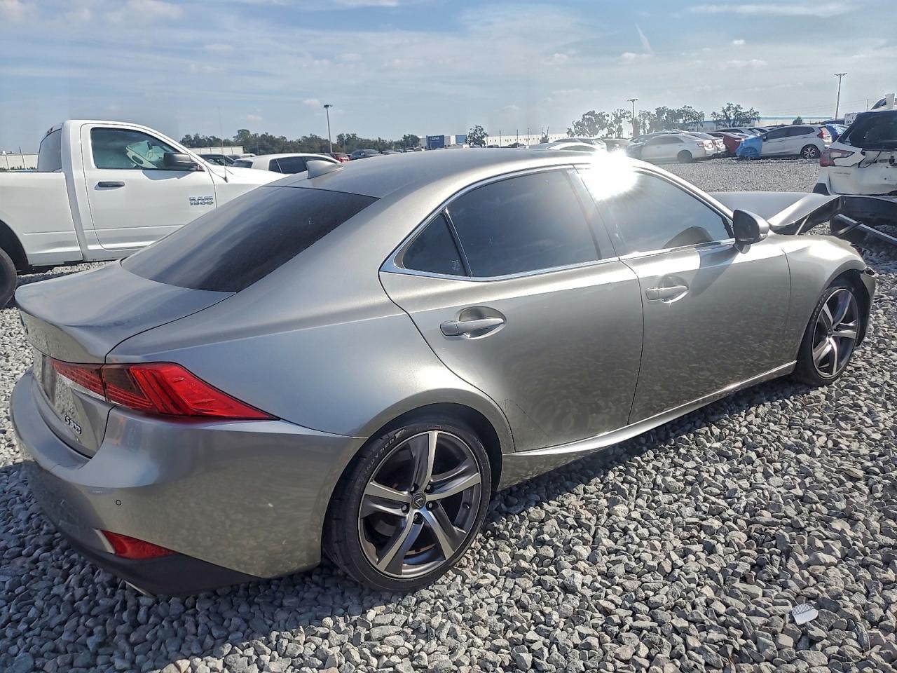 2019 LEXUS IS 300