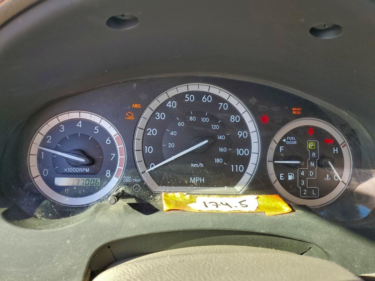 2004 TOYOTA SIENNA