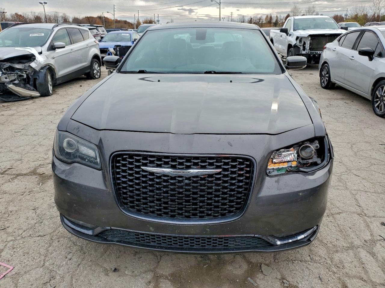 2016 CHRYSLER 300
