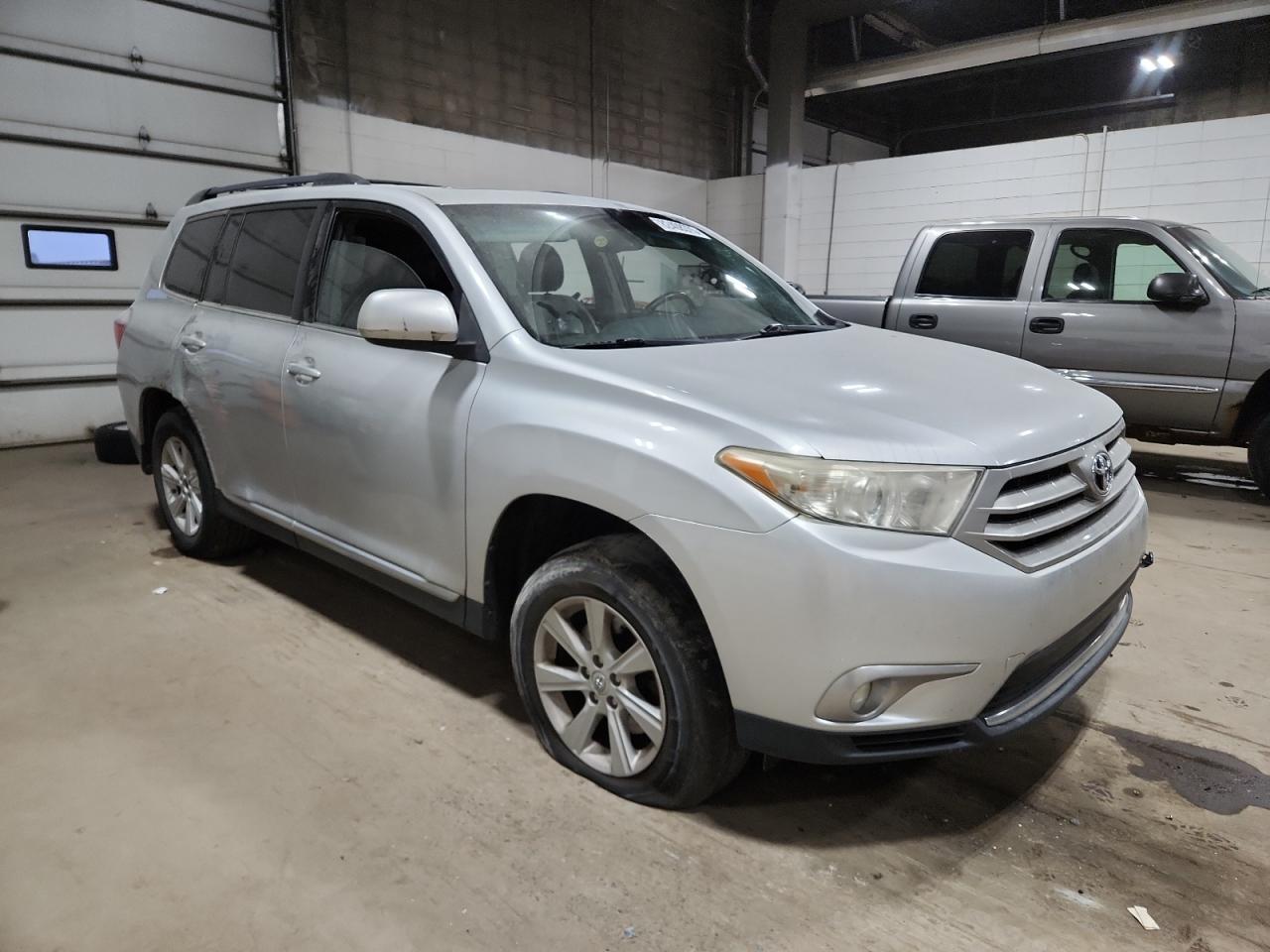 2013 TOYOTA HIGHLANDER