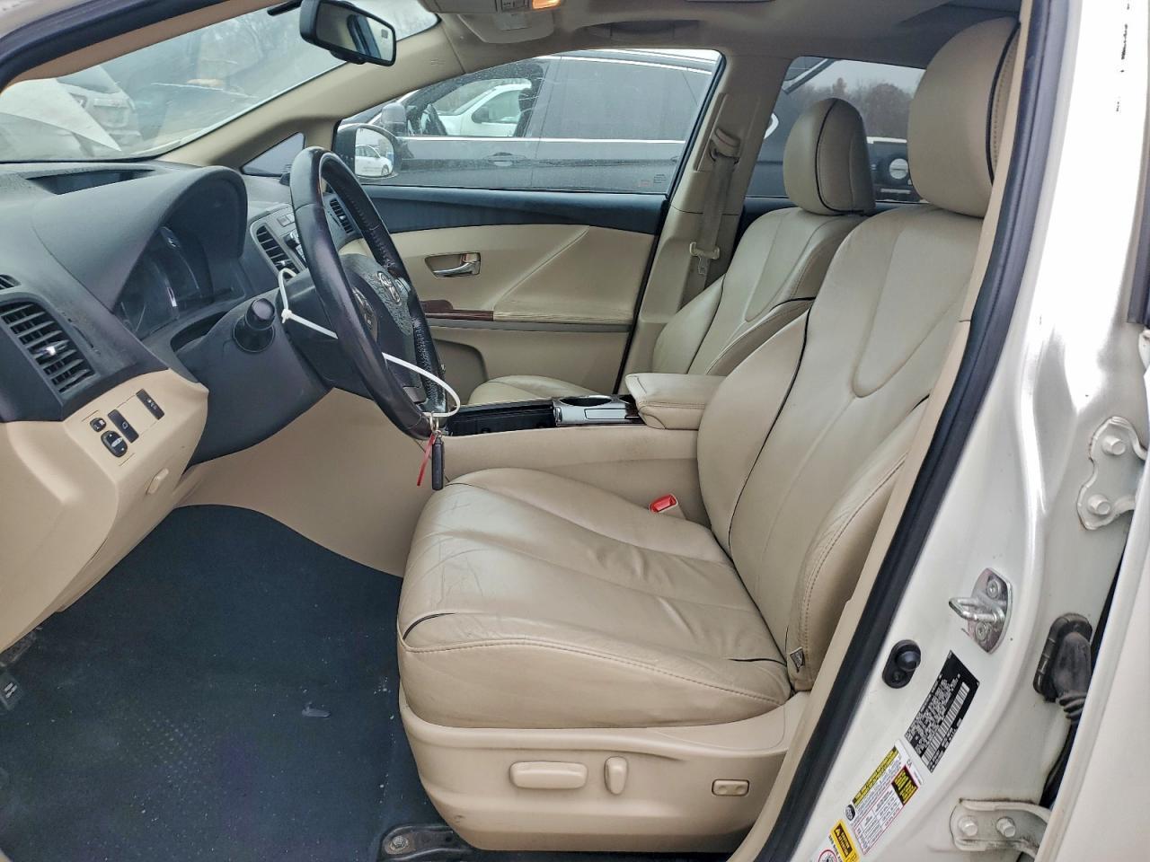 2010 TOYOTA VENZA