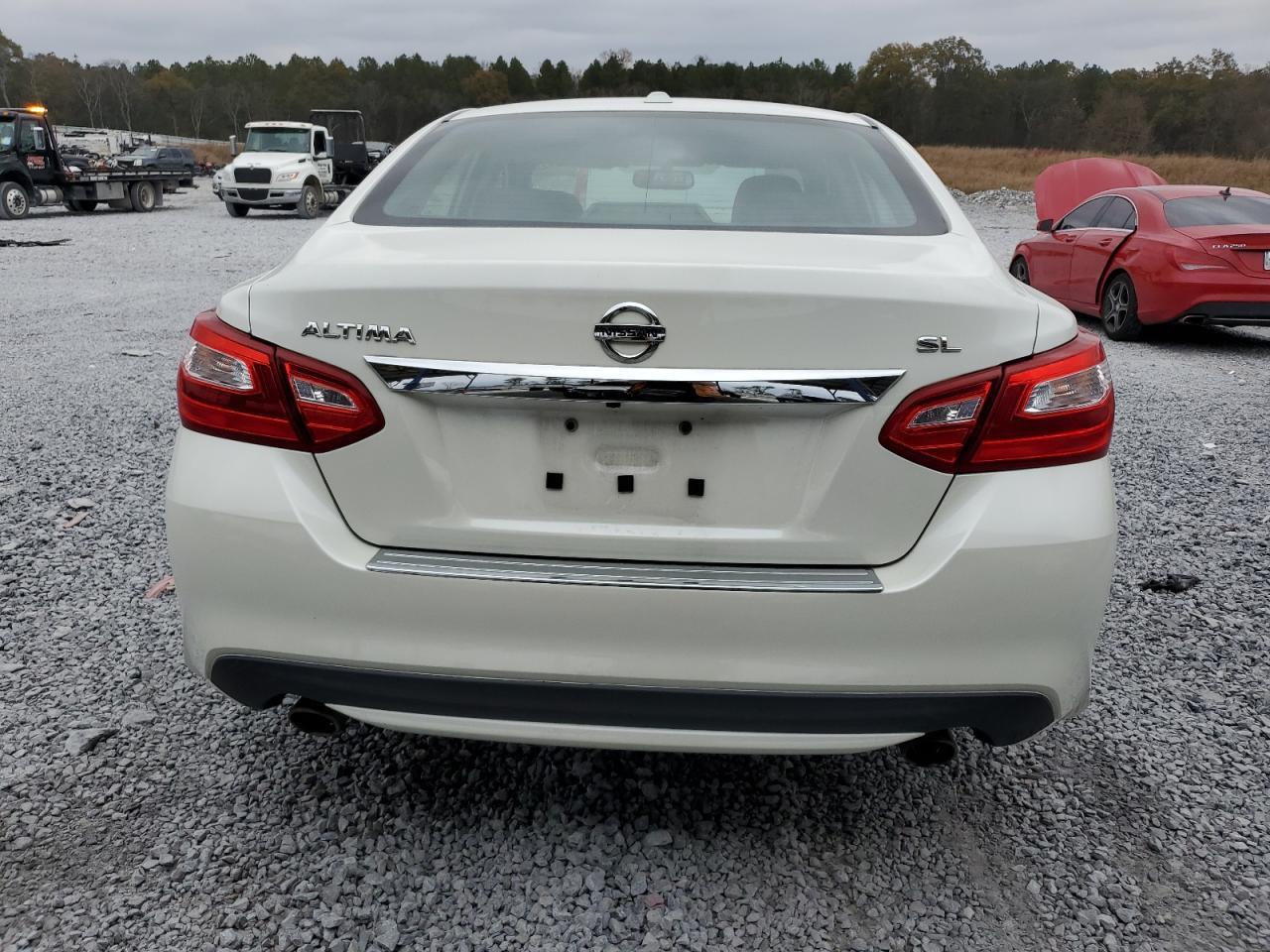 2017 NISSAN ALTIMA