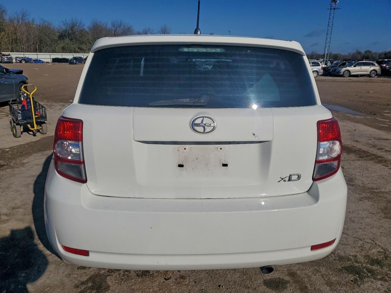 2009 TOYOTA SCION