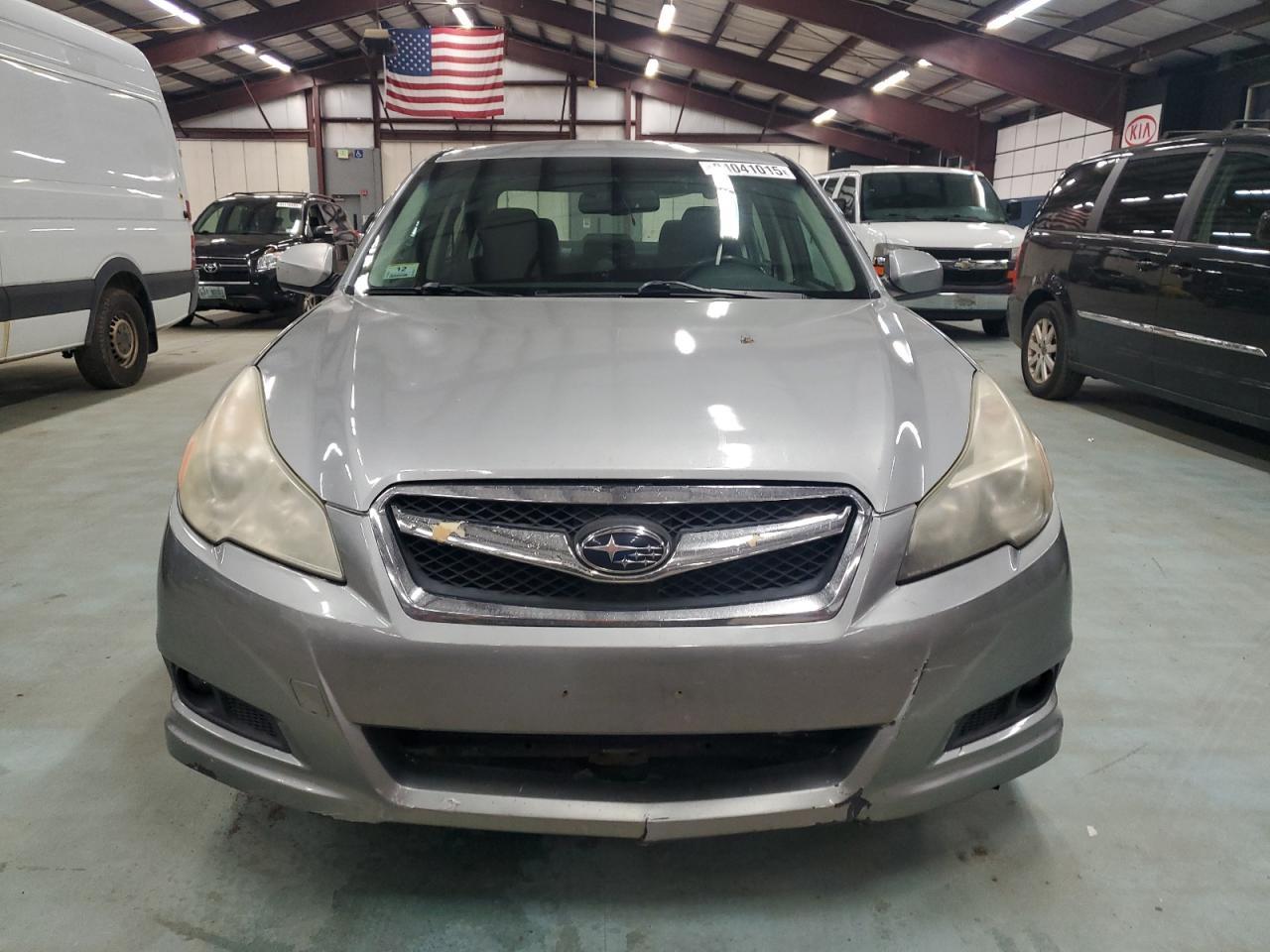 2010 SUBARU Legacy