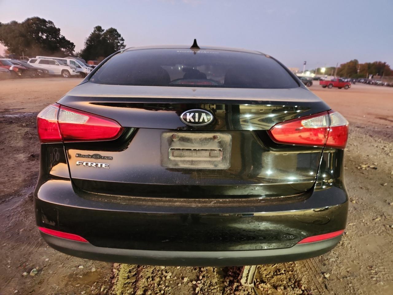2016 KIA FORTE
