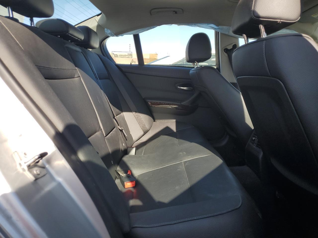 2011 BMW 3 SERIES