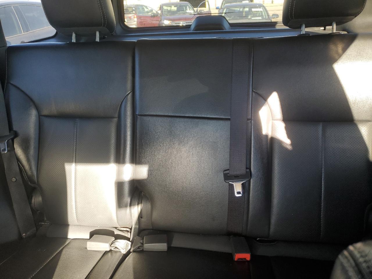 2012 JEEP Liberty
