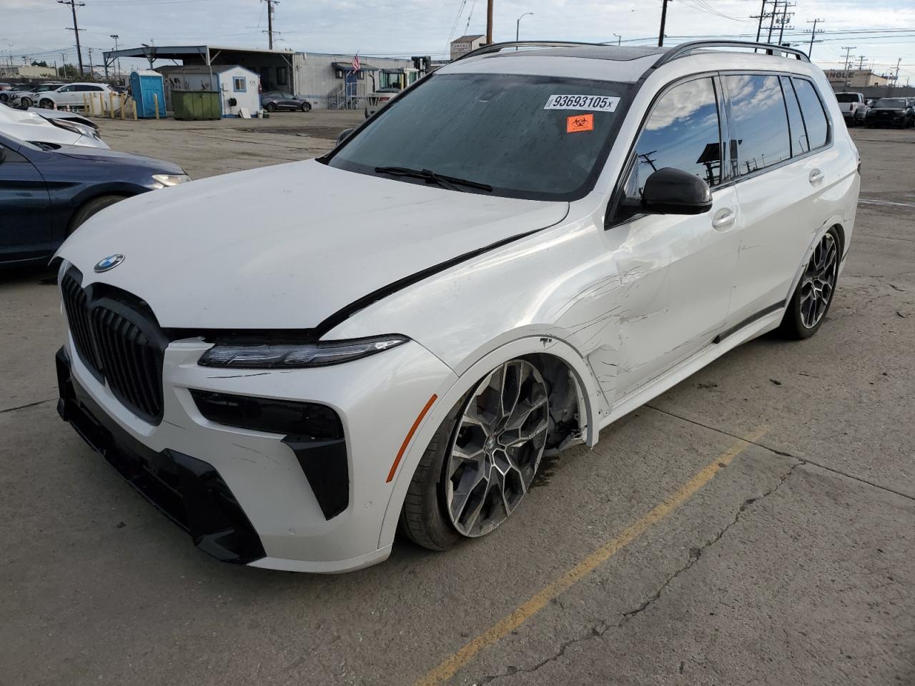 2025 BMW X7