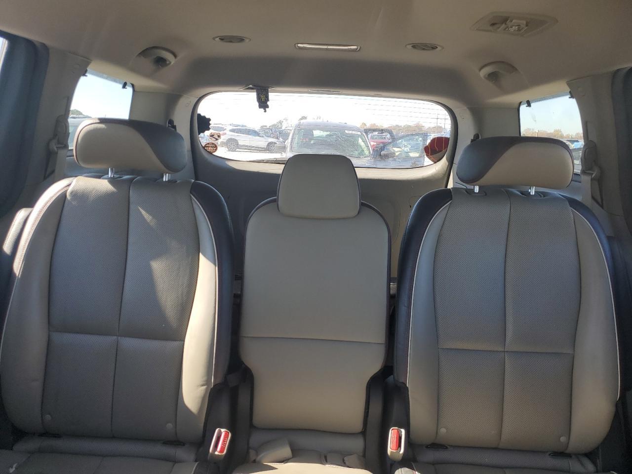 2017 KIA SEDONA