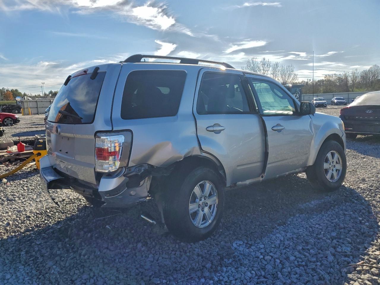 2011 MERCURY Mariner