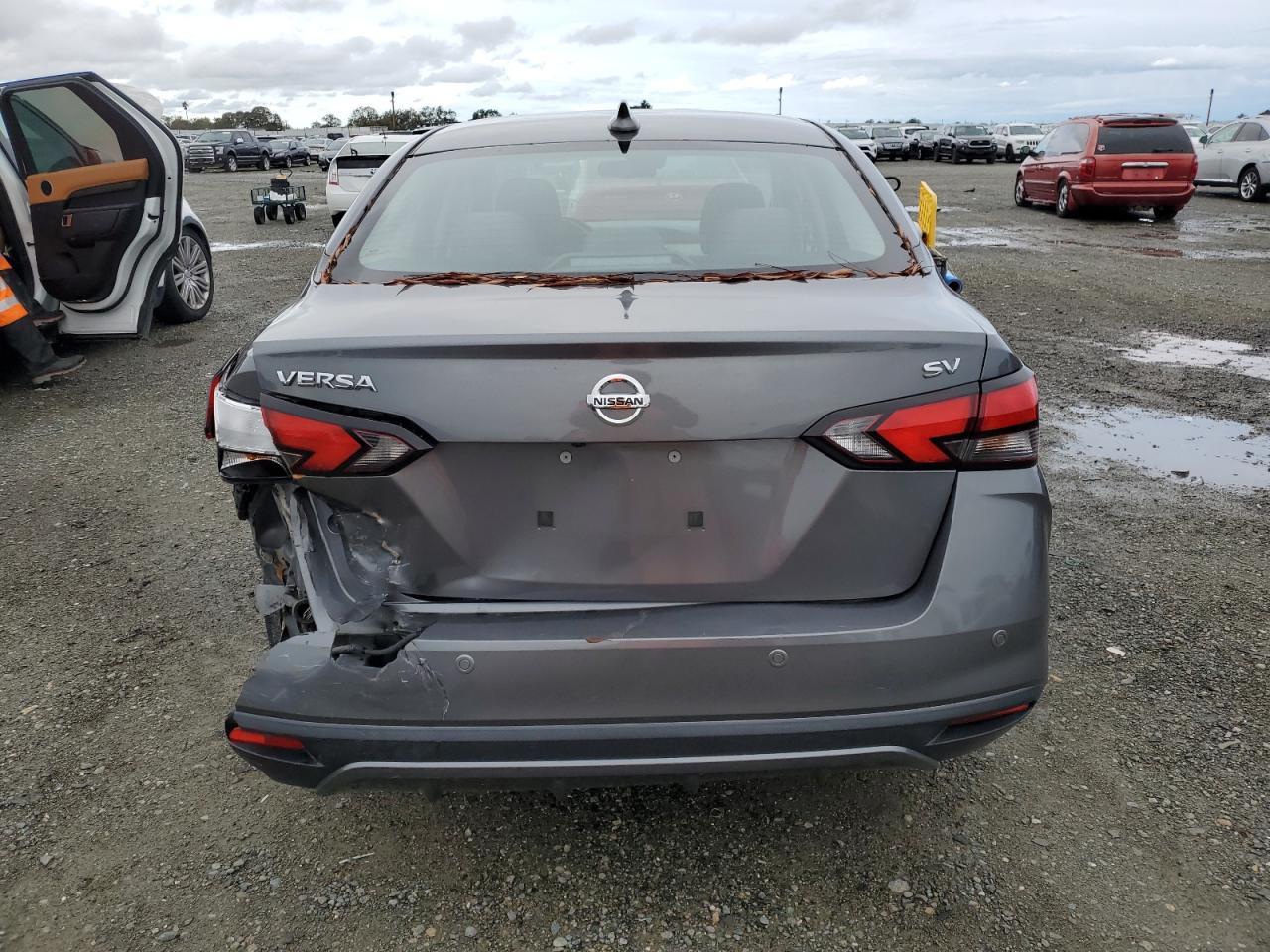 2021 NISSAN VERSA