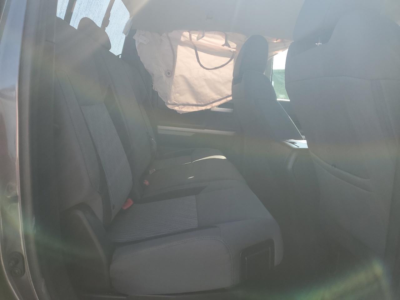 2017 TOYOTA TUNDRA