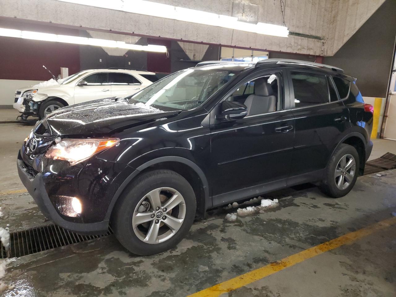 2015 TOYOTA RAV4