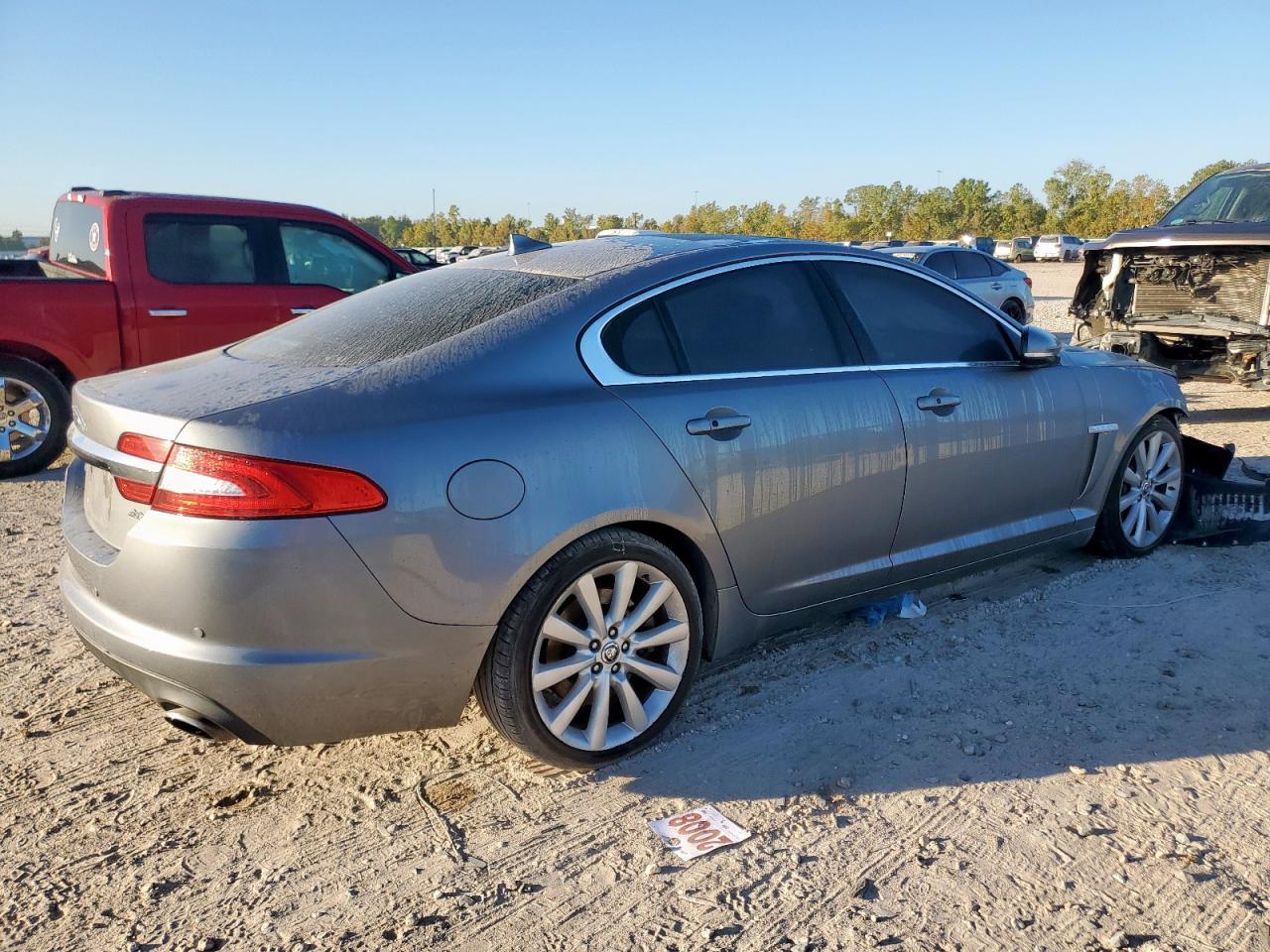 2013 JAGUAR XF