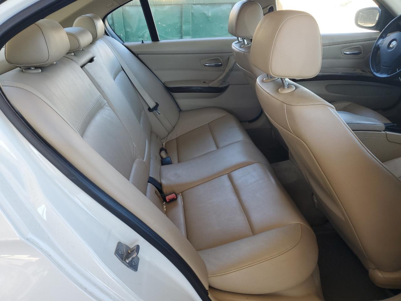 2011 BMW 3 SERIES
