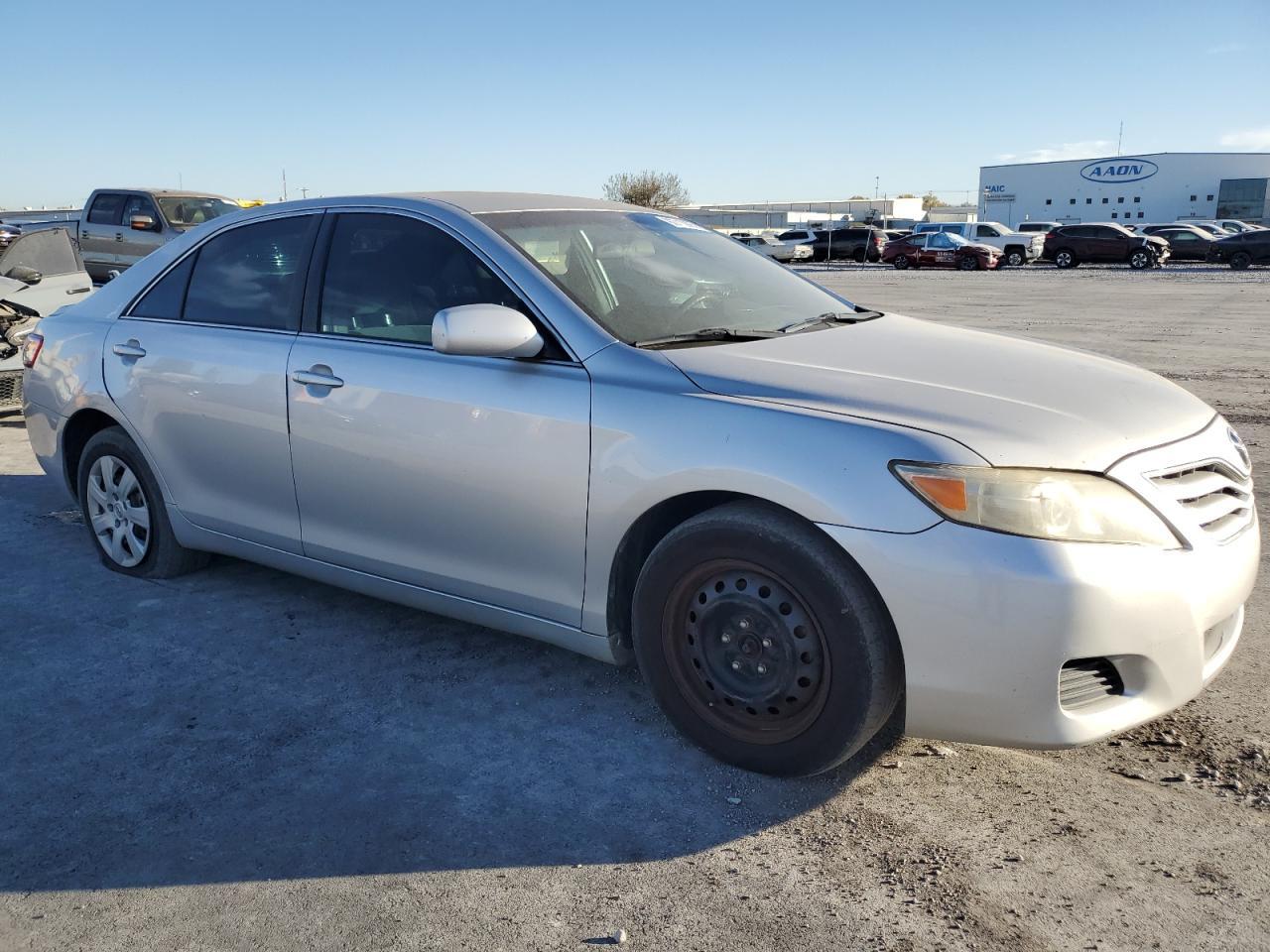 2011 TOYOTA CAMRY