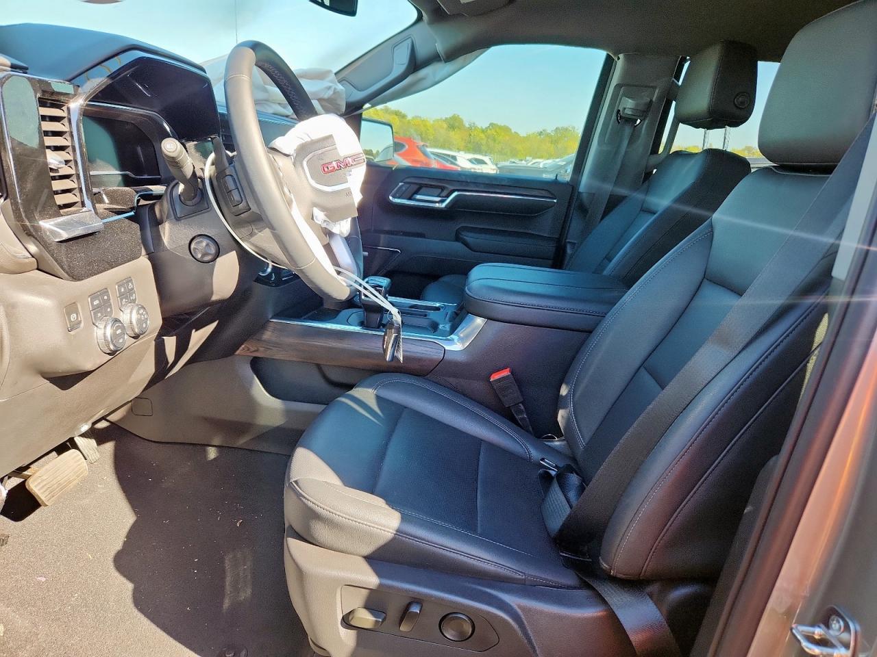2024 GMC Sierra