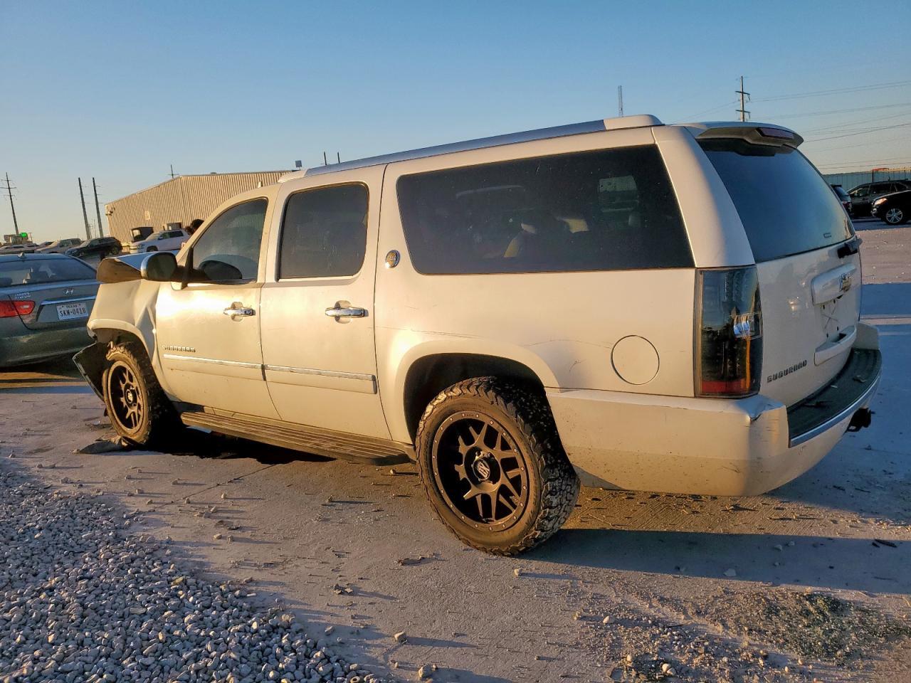 2010 CHEVROLET Suburban