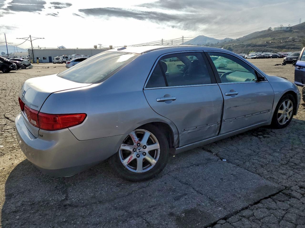 2005 HONDA ACCORD
