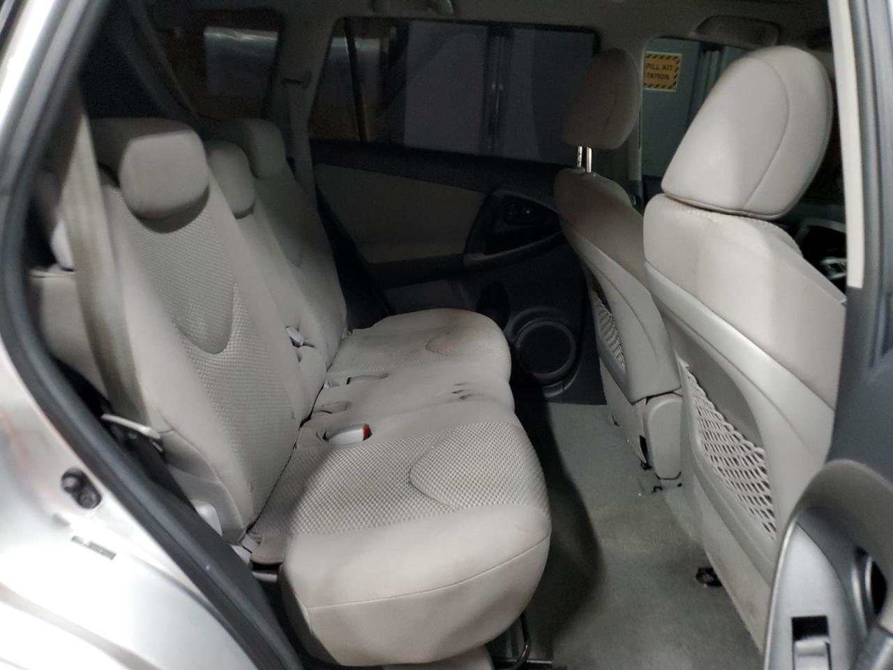 2011 TOYOTA RAV4