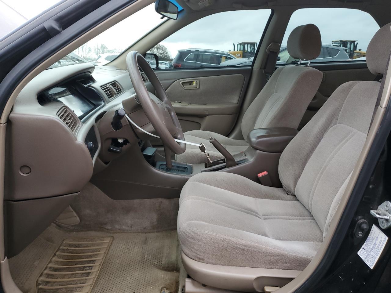 2001 TOYOTA CAMRY