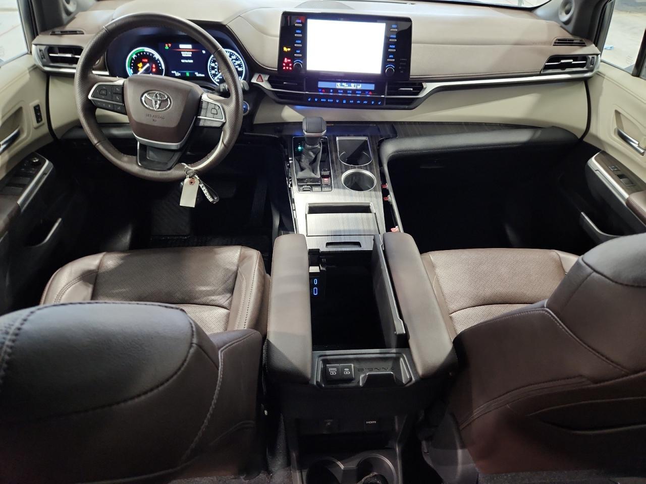 2021 TOYOTA SIENNA