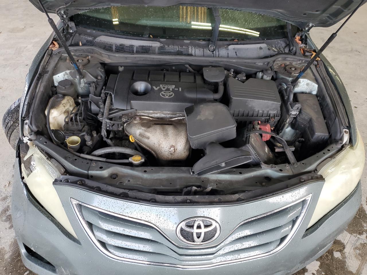 2010 TOYOTA CAMRY