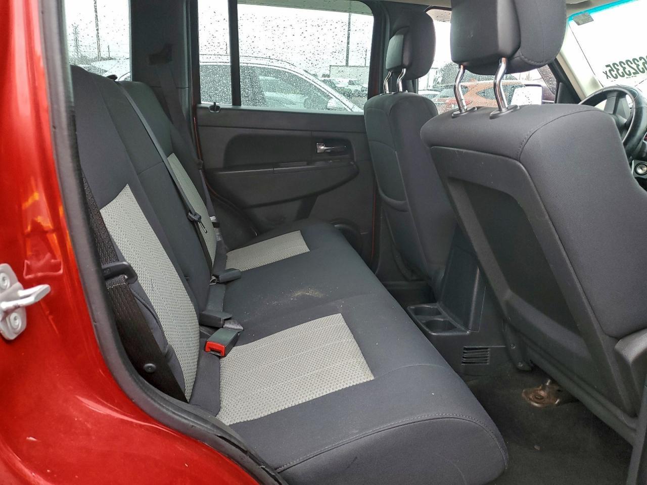 2010 JEEP Liberty