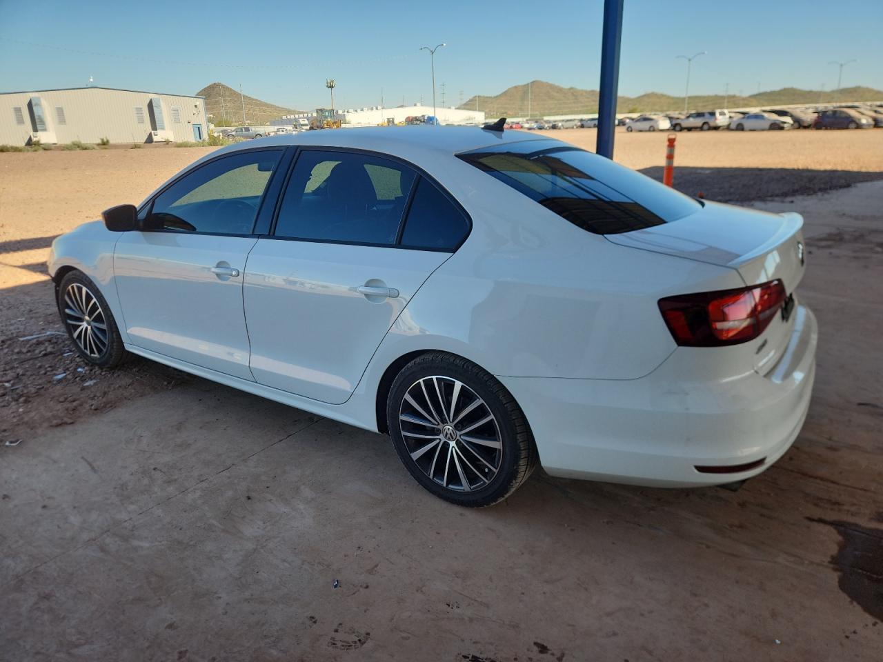 2016 VOLKSWAGEN JETTA
