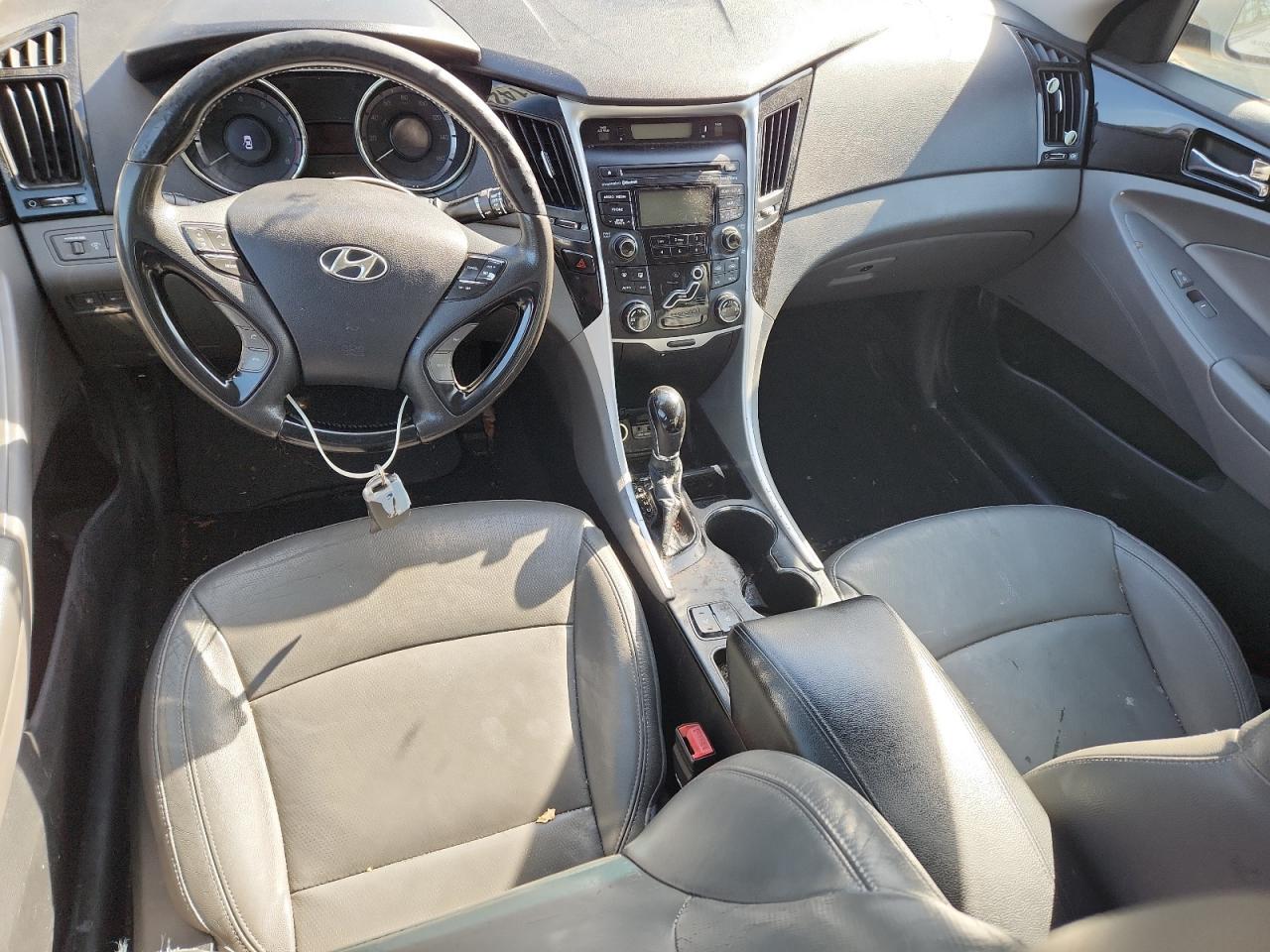 2012 HYUNDAI SONATA