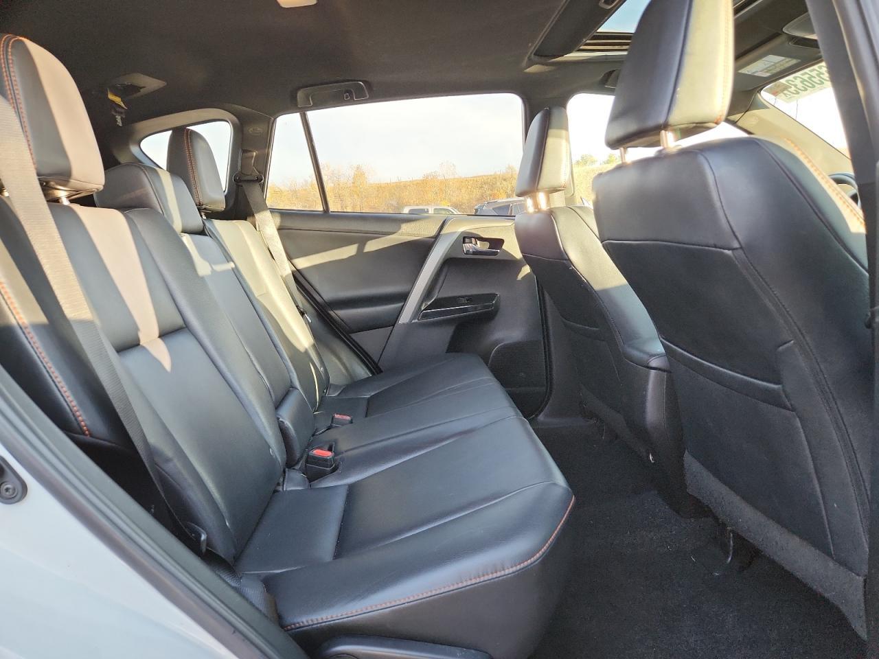 2016 TOYOTA RAV4