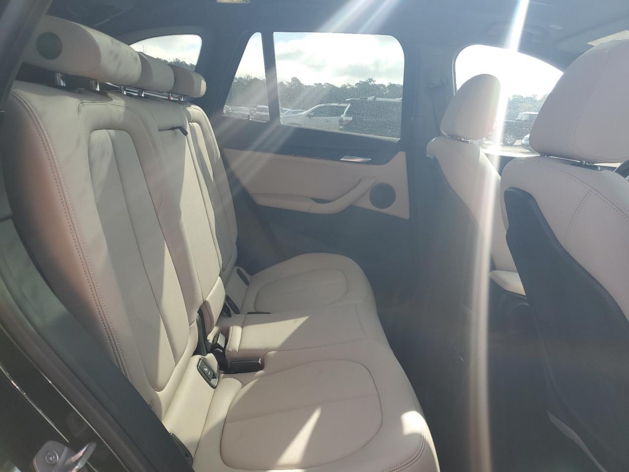 2022 BMW X1