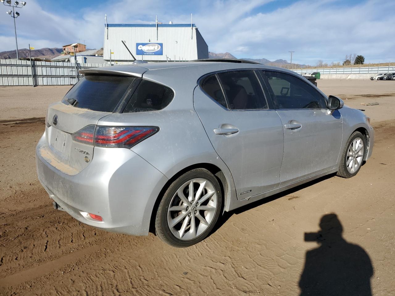 2011 LEXUS CT 200