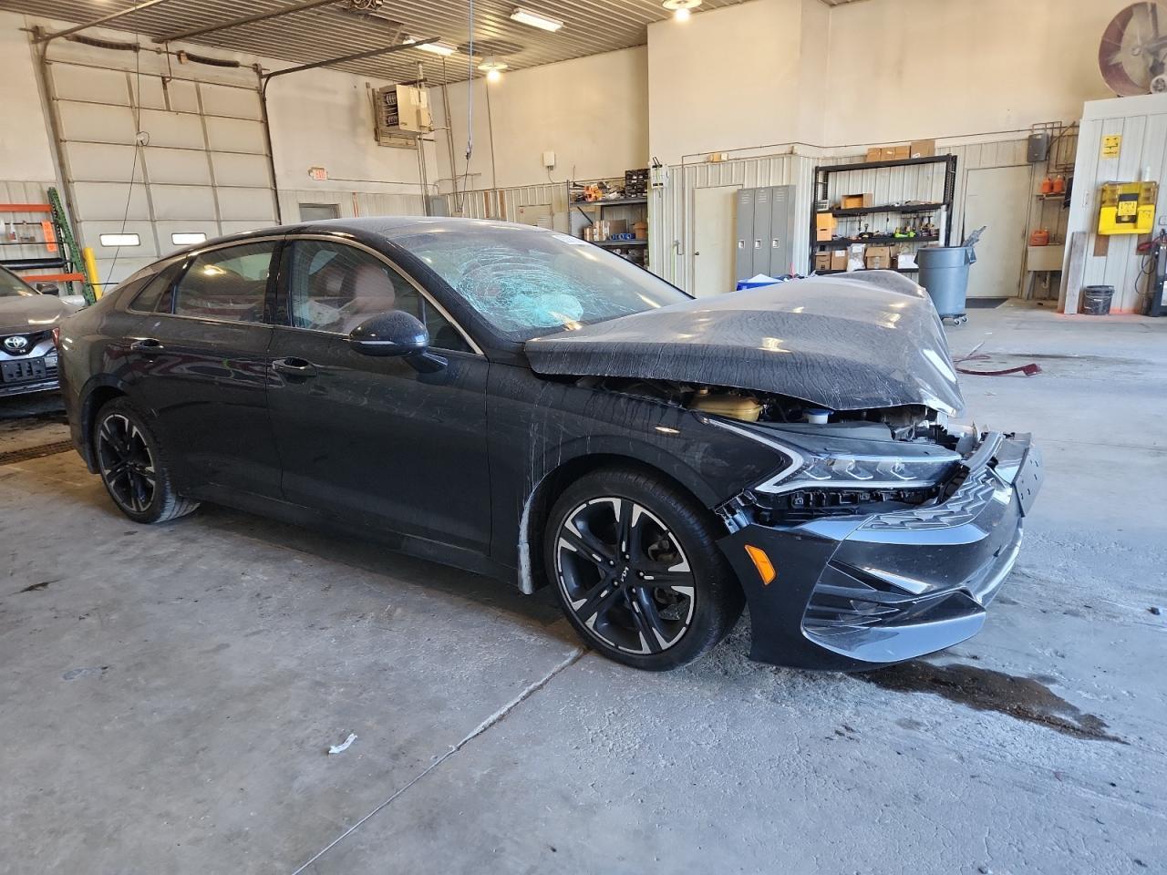 2023 KIA K5
