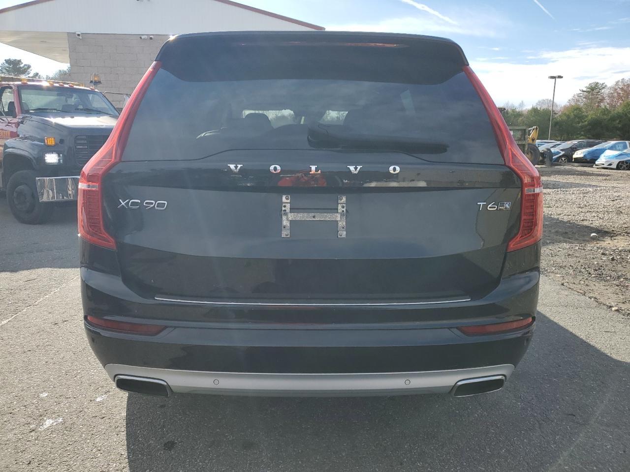 2019 VOLVO XC90