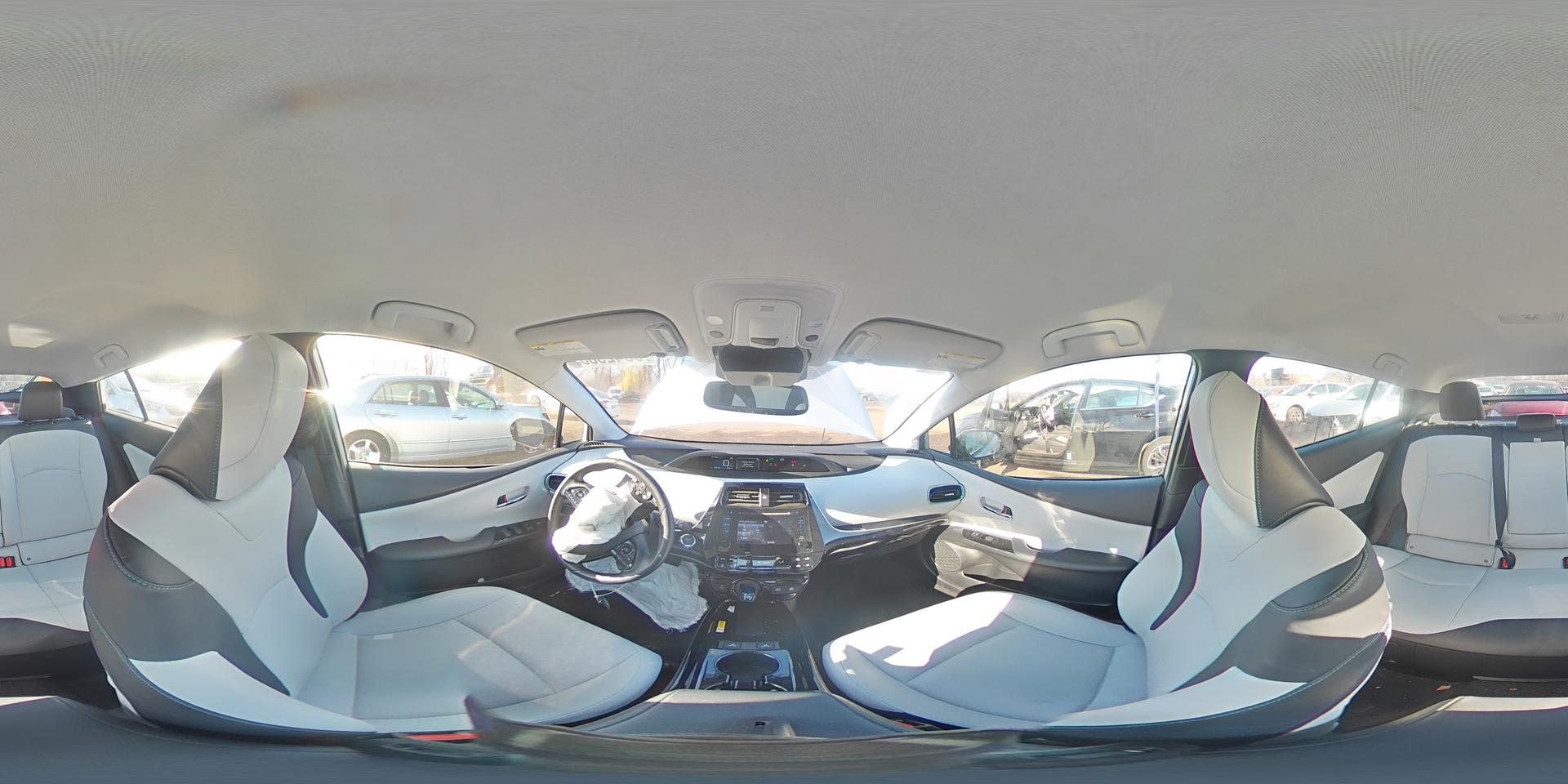 2019 TOYOTA PRIUS
