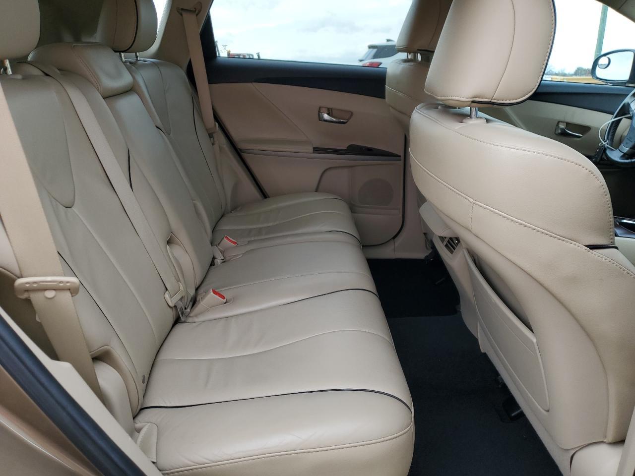 2011 TOYOTA VENZA