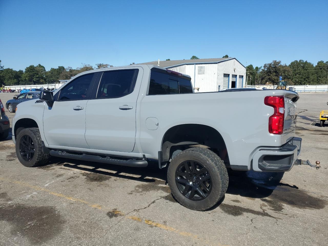 2024 CHEVROLET Silverado