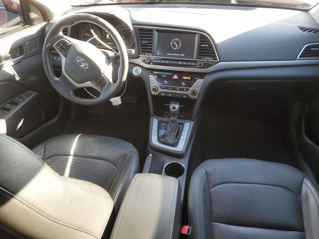 2017 HYUNDAI ELANTRA