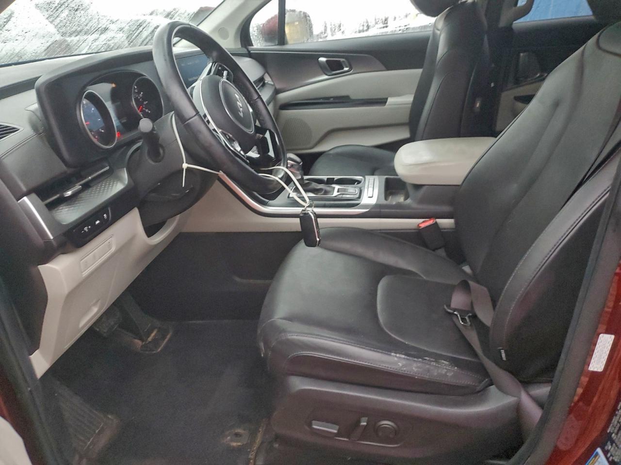 2023 KIA Carnival