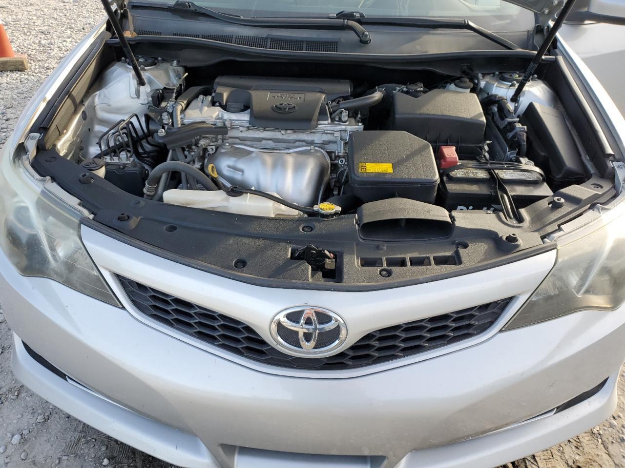 2014 TOYOTA CAMRY